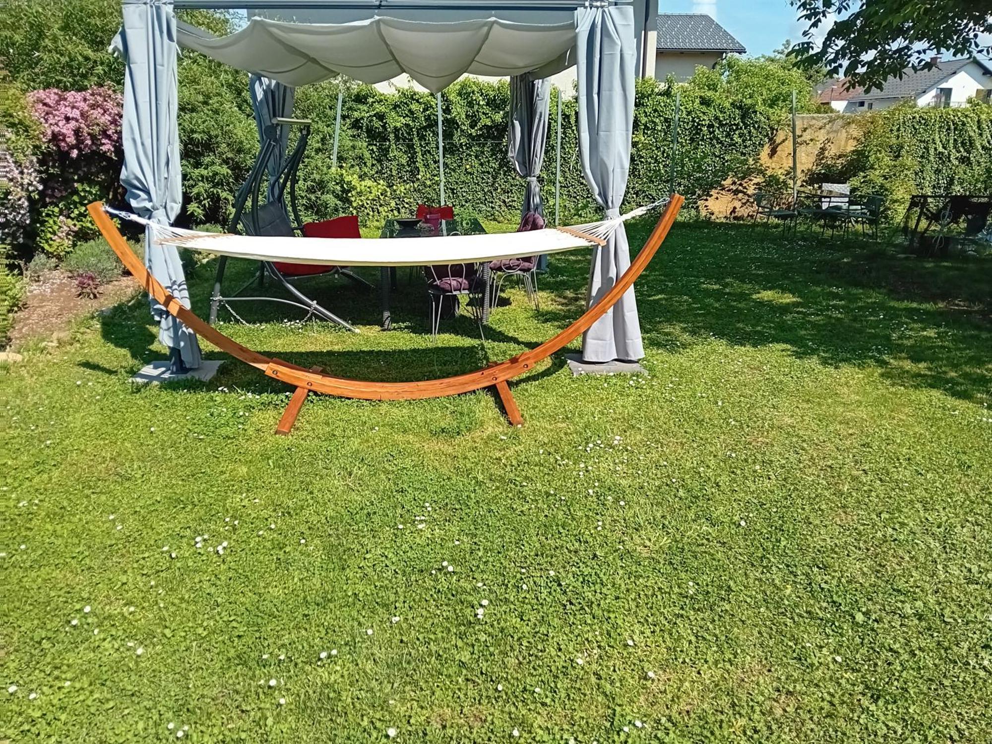 Camping Under The Walnut In Your Own Tent On A Shared Lot And Shared Bathroom Λιουμπλιάνα Εξωτερικό φωτογραφία